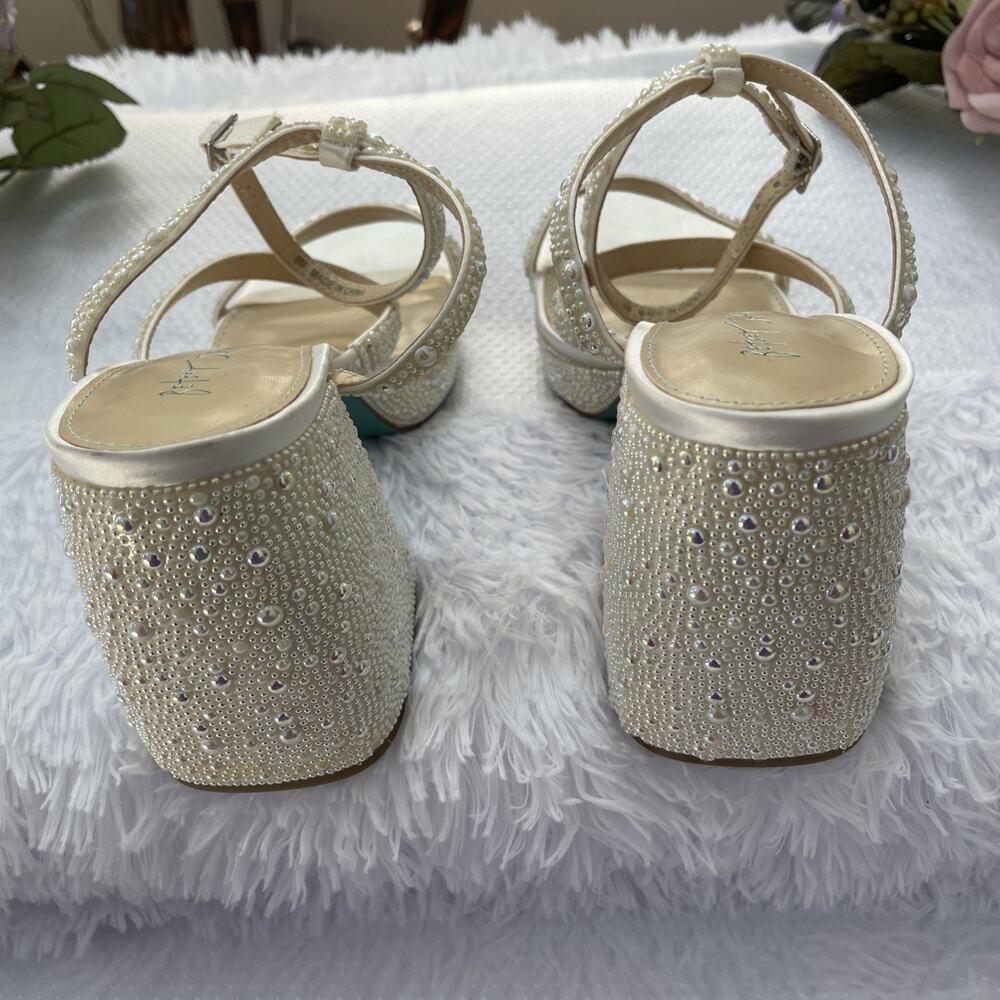 Betsey Johnson SB-Denni 8M Beige Rhinestone Block Heel Ankle Strap Sandals Women - Picture 4 of 9